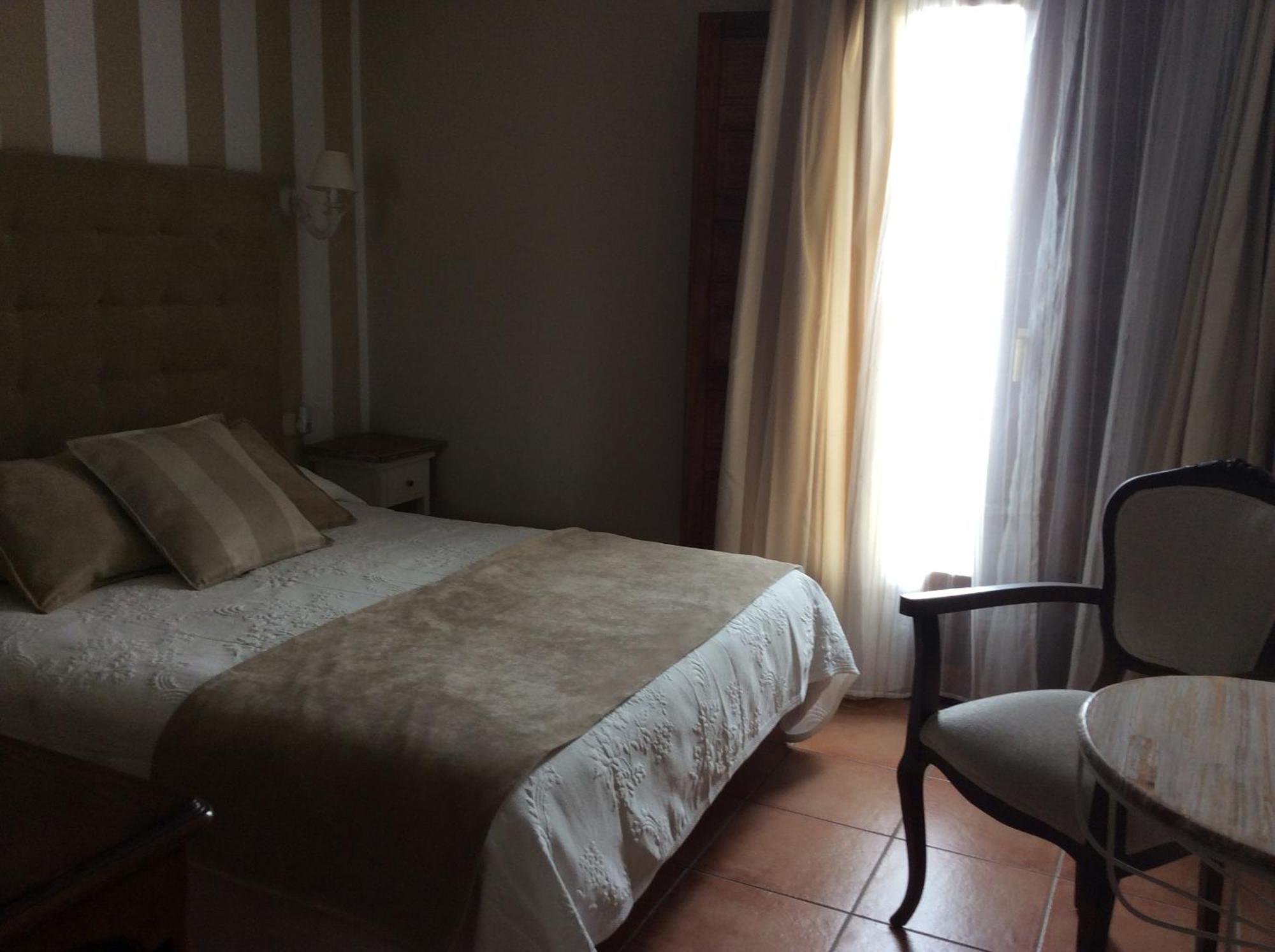 Hotel Rural Los Roturos Maestu 외부 사진